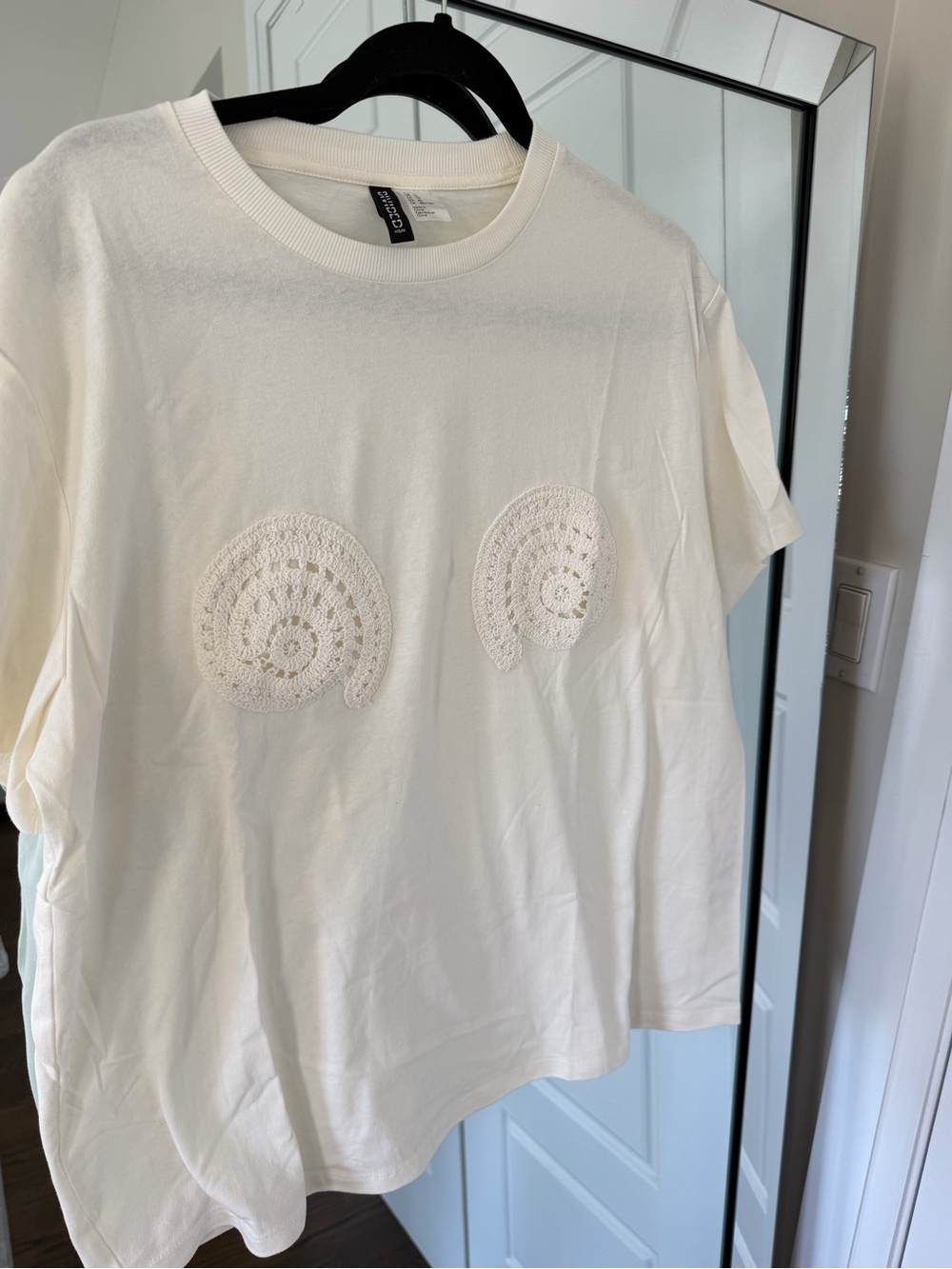 H&M Cream Short-Sleeve Tee with Crocheted Appliqués
